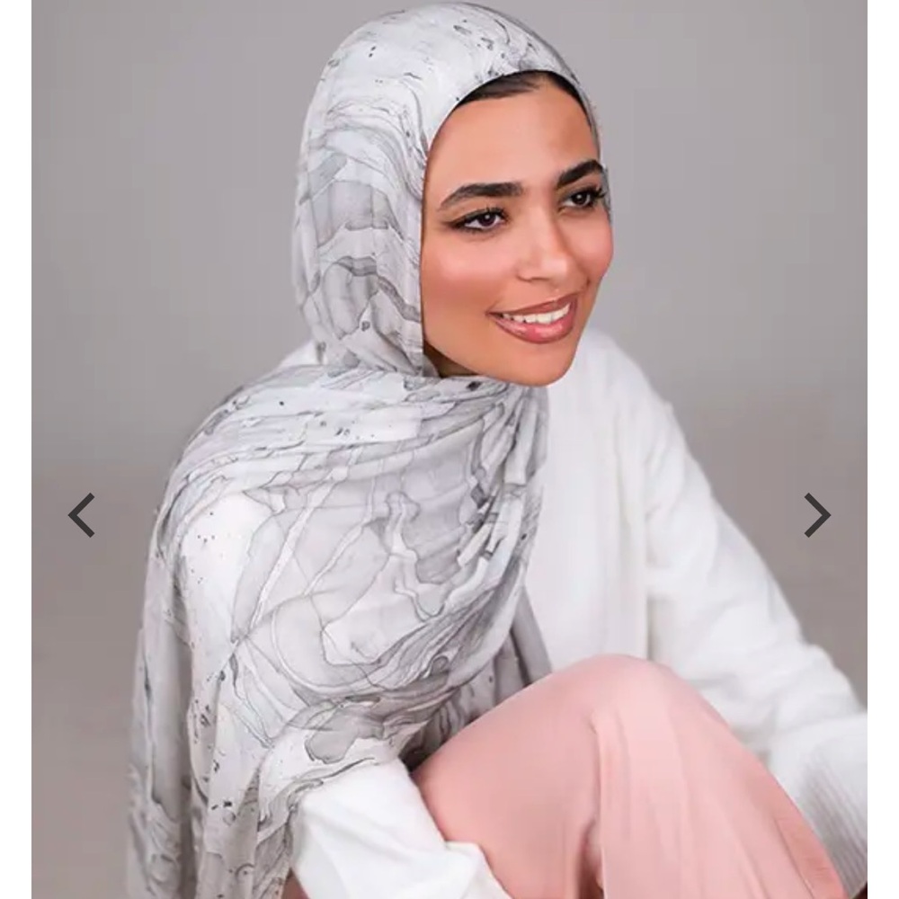 Emma Hijab grey marble hijab 100% modal lightly worn neutral w any outfit